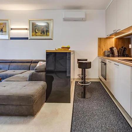 2 Bedroom Stunning In Apartment Zaton (Zadar)
