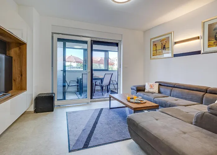 2 Bedroom Cozy In * Zaton (Zadar)
