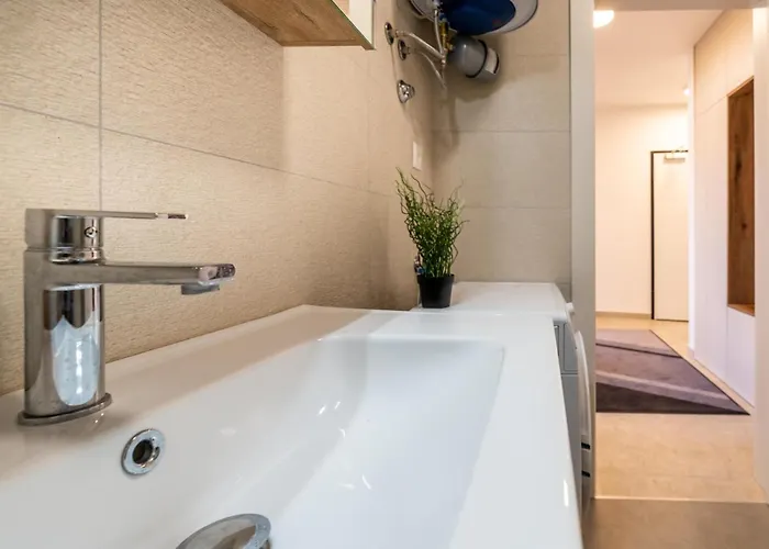 Apartmán 2 Bedroom Cozy In *