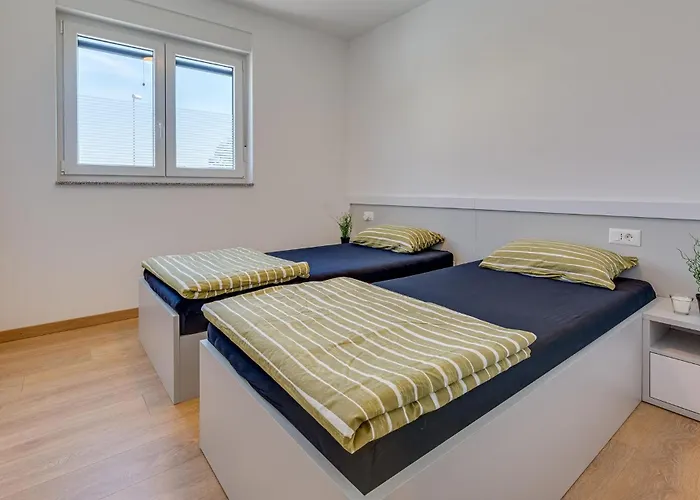2 Bedroom Cozy In Apartmán Zaton (Zadar)