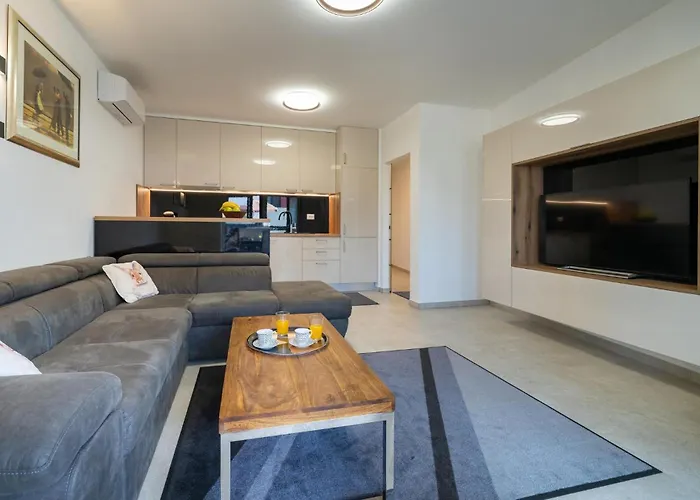 Apartmán 2 Bedroom Cozy In